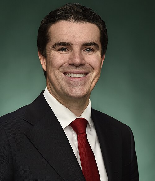 Tim Watts portrait