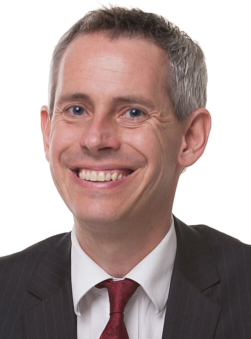 Andrew Giles portrait