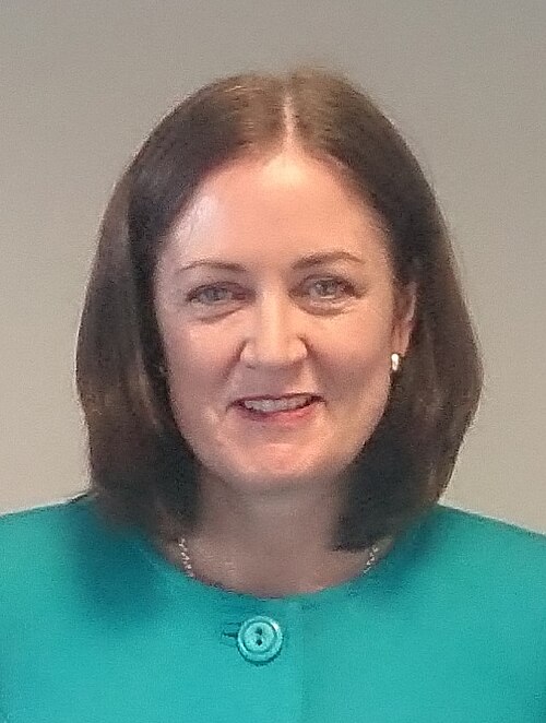 Sarah Henderson portrait